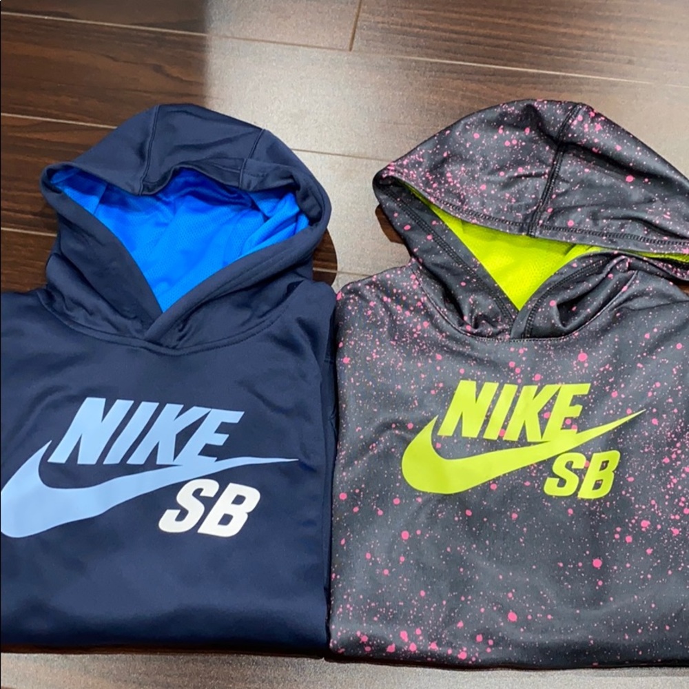 SET OF 2 NIKE SB HOODIES BRAND NEW